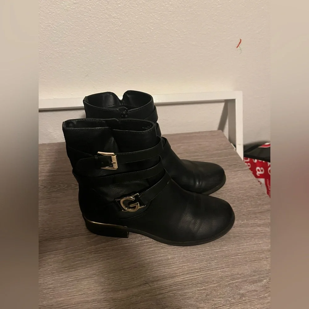 Black size 8 1/2 boots - Picture 3 of 8